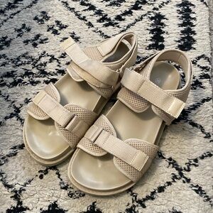 Monki wide strap sandals sz. 38